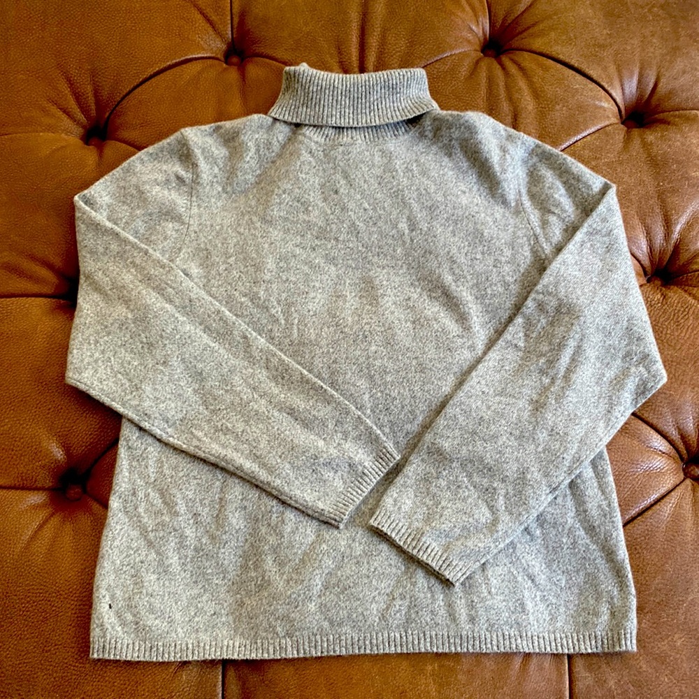 Cashmere sweater size xl.